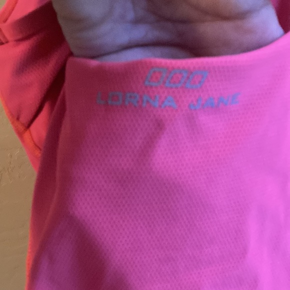 Lorna Jane active, yoga hiking biking gymnastics Pilates working out at the gym. - Picture 3 of 9